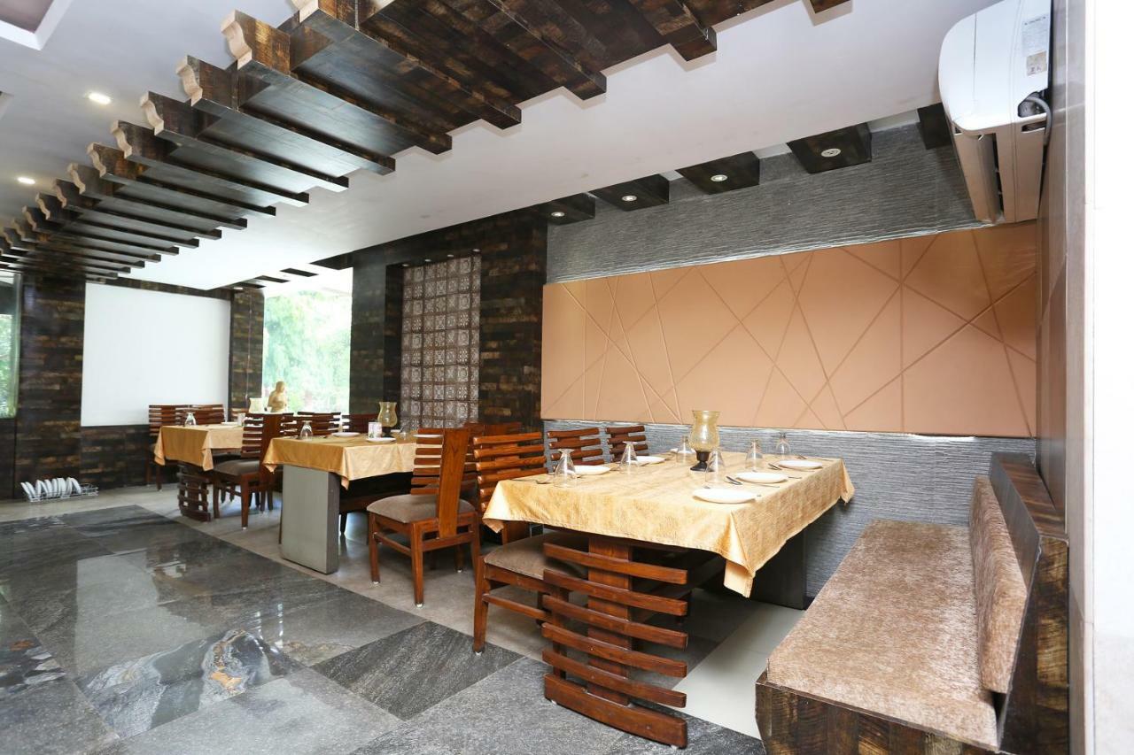 Oyo 29724 Hotel Kokila Resort Jabalpur Exterior photo